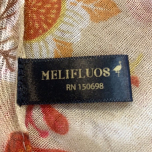 Melifluos 100% viscose Fall light weight scarf OS - Picture 3 of 4